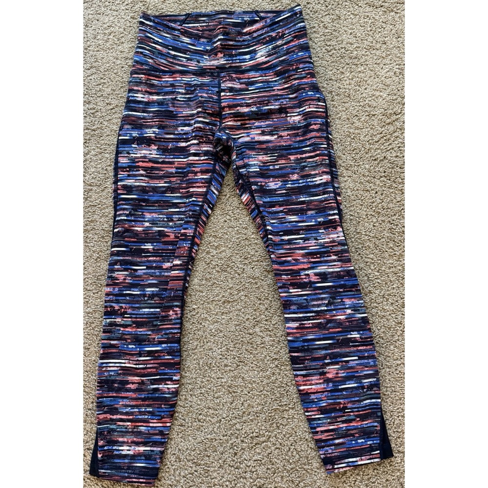 Lululemon Train Times 7/8 Pant 25" Hinshu Alpine White Multi / Black size 8 Mesh